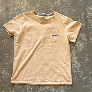 Patagonia T small